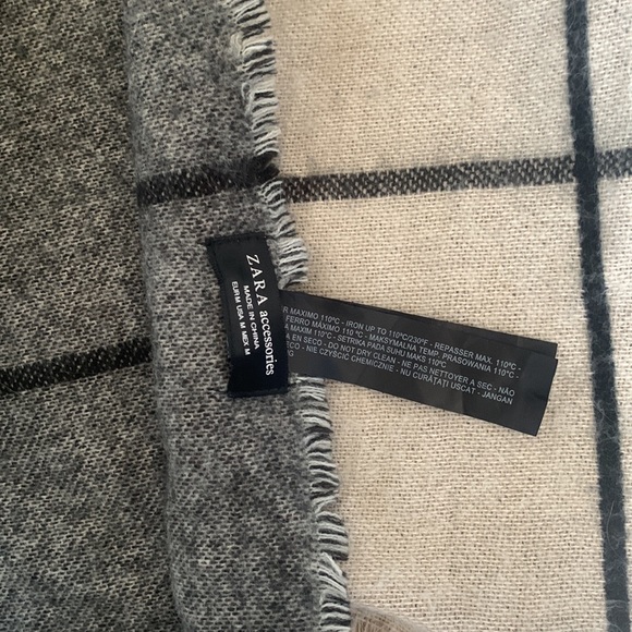 Zara blanket scarf - Picture 2 of 2
